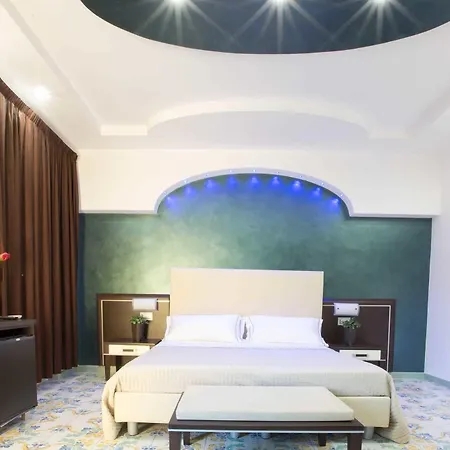 Degli Aranci 4* סורנטו