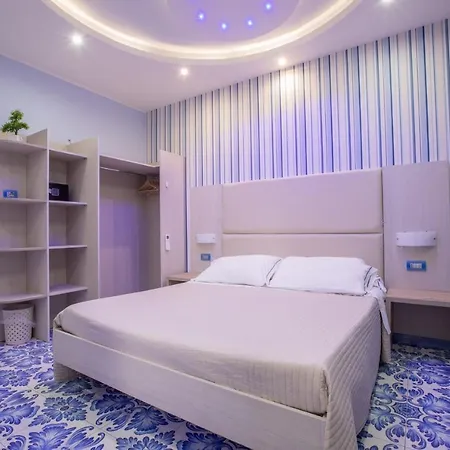 בית הארחה Degli Aranci 4*