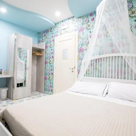 Degli Aranci Gasthuis 4*